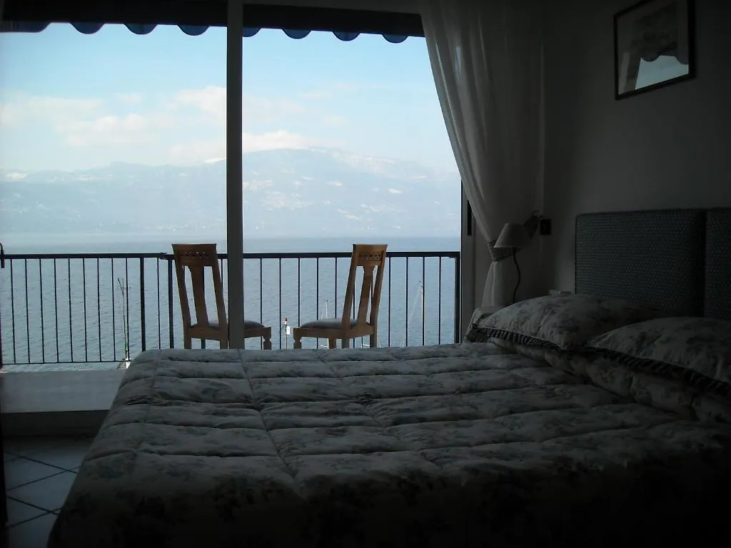 L'Angolo Dei Pescatori Hotel Cerro Maggiore 2*, Cerro (Laveno-Mombello) Italy